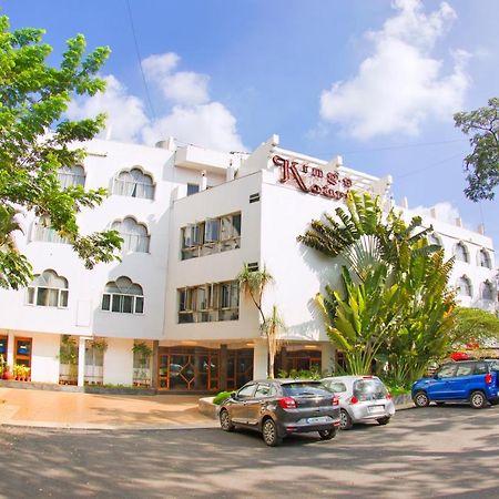 Maya'S Kings Kourt Mysore Exterior photo